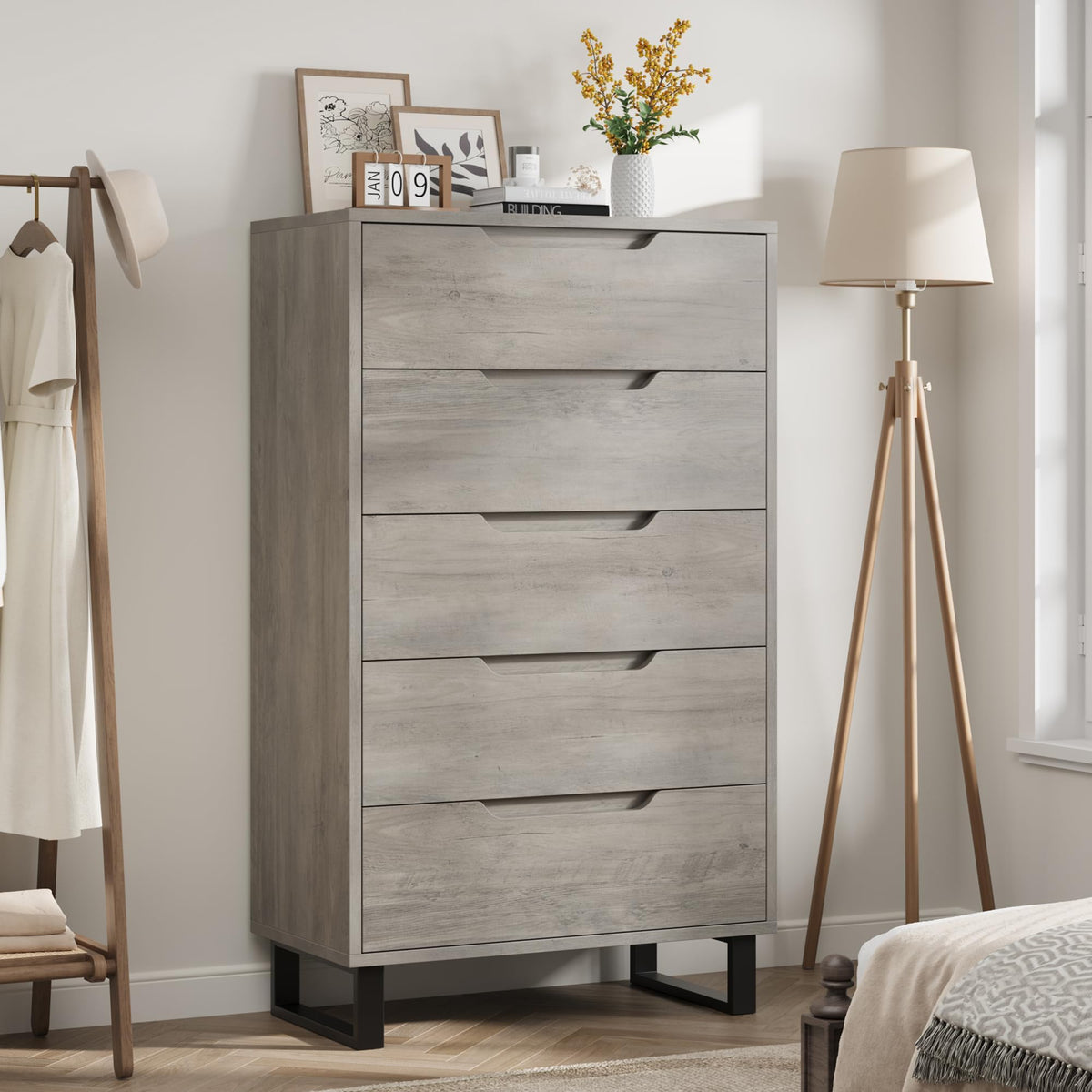 5 Drawer Vertical Dresser with Storage D7703