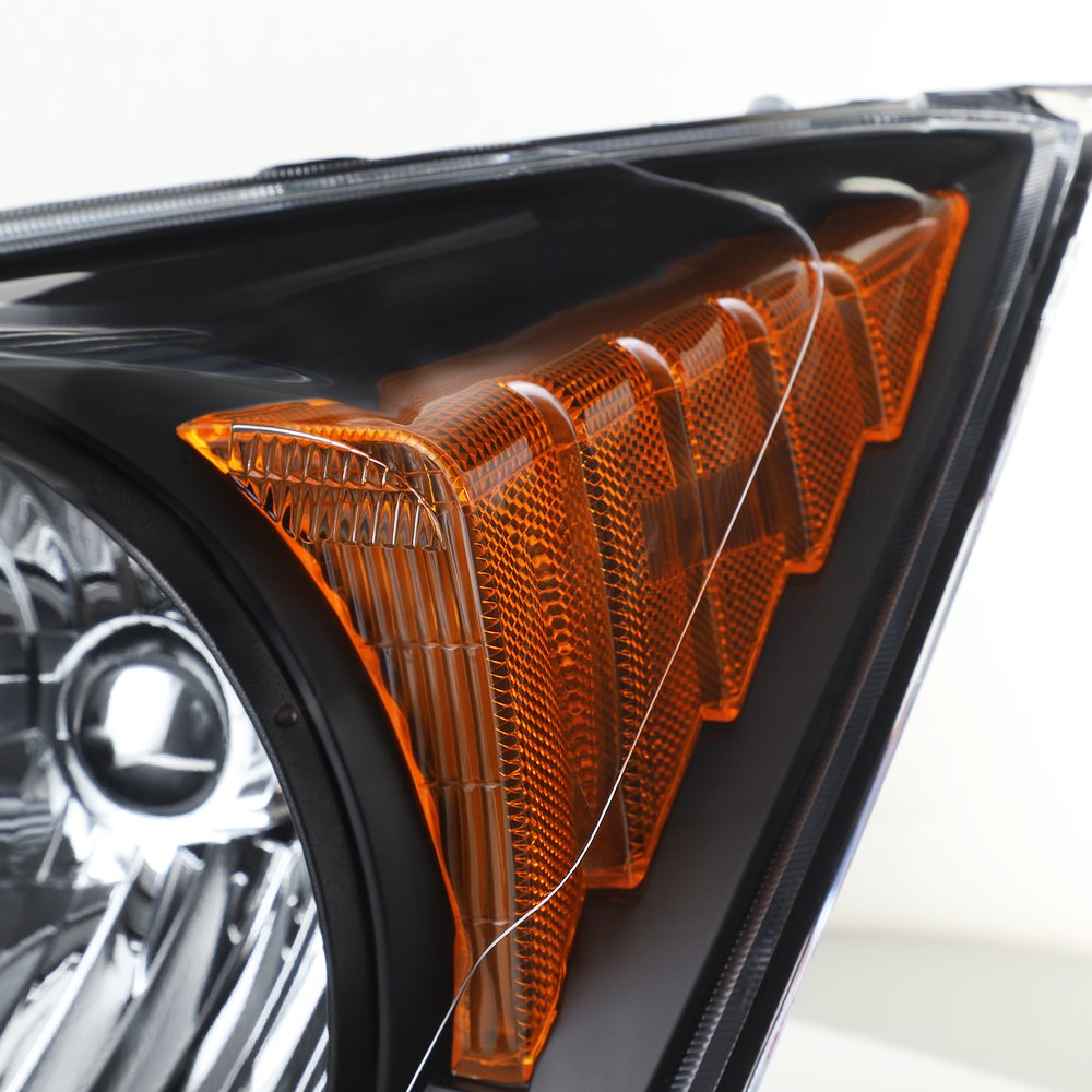 Black Headlights Pair G185