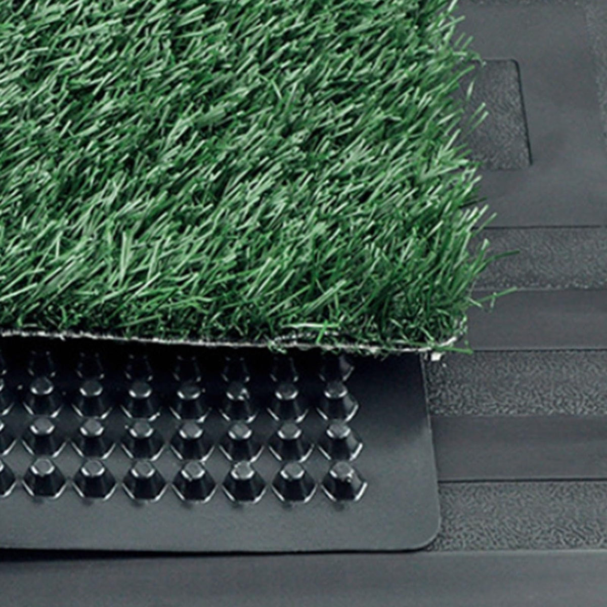 Dog Grass Pad with Tray, 25 x 20 inch M853256