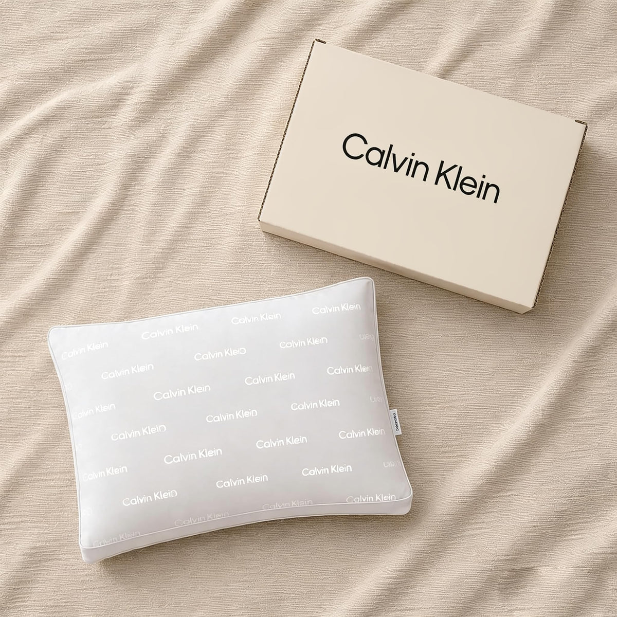 Queen Size Set of 2 Medium Soft Pillows W121994