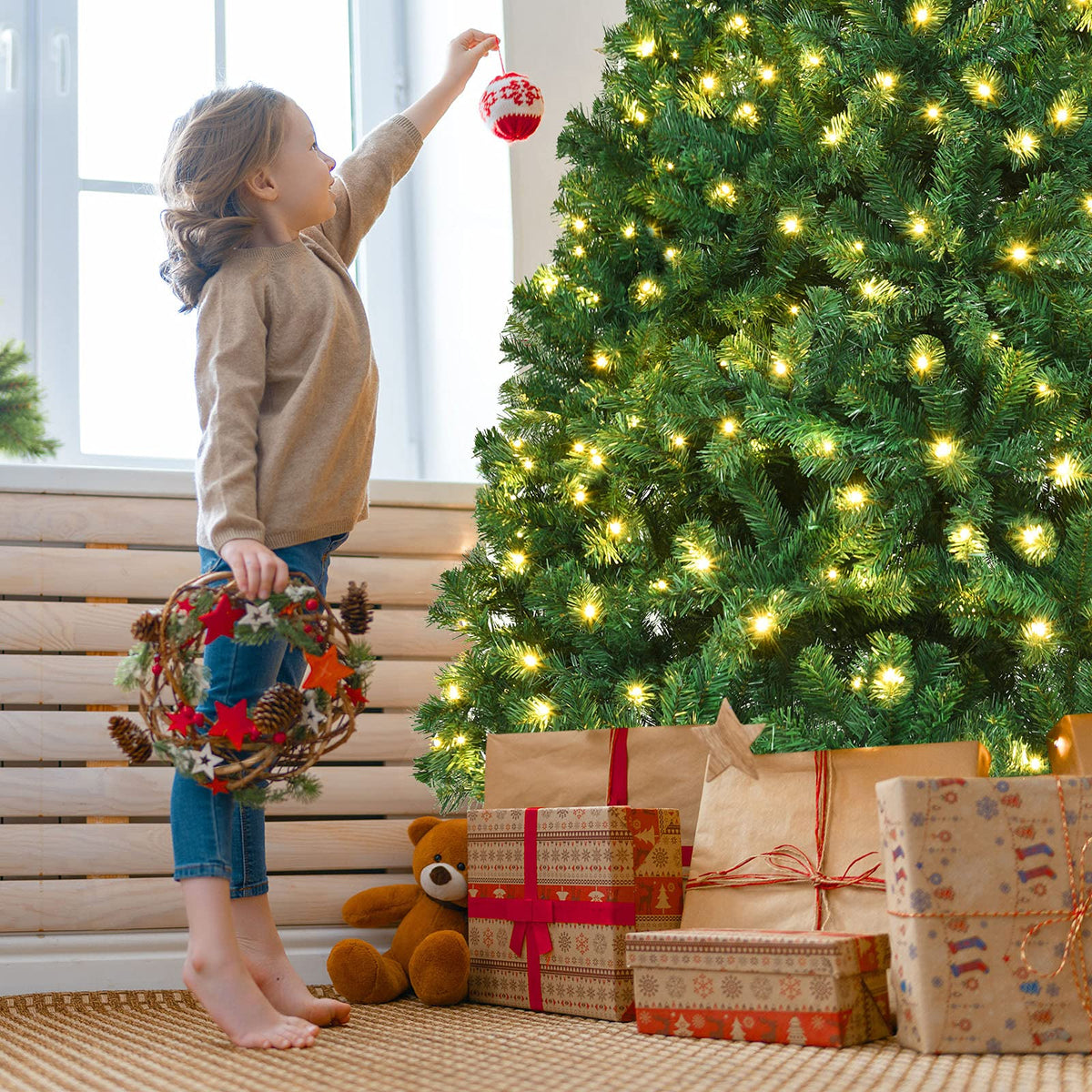 8ft Prelit Artificial Christmas Tree with 430 Warm White LED Lights D117